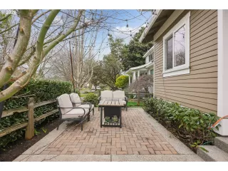 Photo #4: 588621829 Listing 