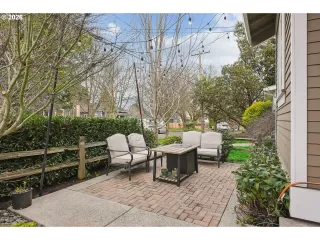 Photo #5: 588621829 Listing 