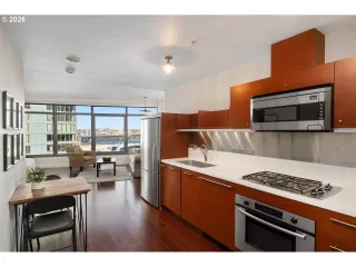 Photo #4: 588718274 Listing