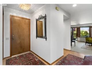 Photo #5: 589309094 Listing 