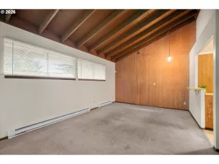 Photo #3: 589575159 Listing