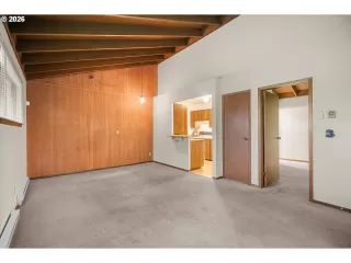 Photo #5: 589575159 Listing