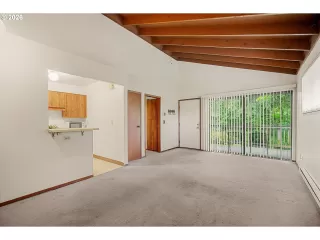Photo #6: 589575159 Listing