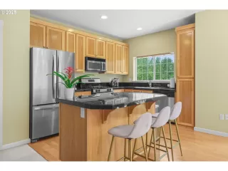 Photo #5: 589649109 Listing 