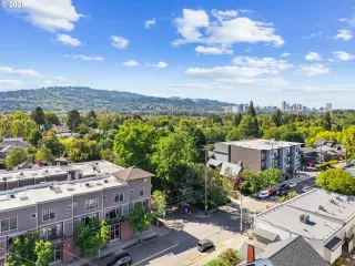 Photo #3: 590220923 Listing