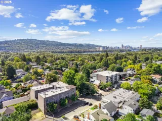 Photo #4: 590220923 Listing