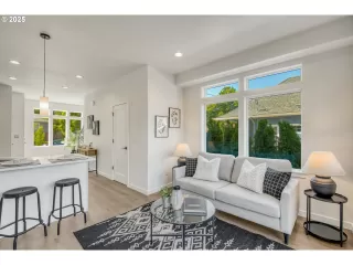 Photo #5: 590584144 Listing 