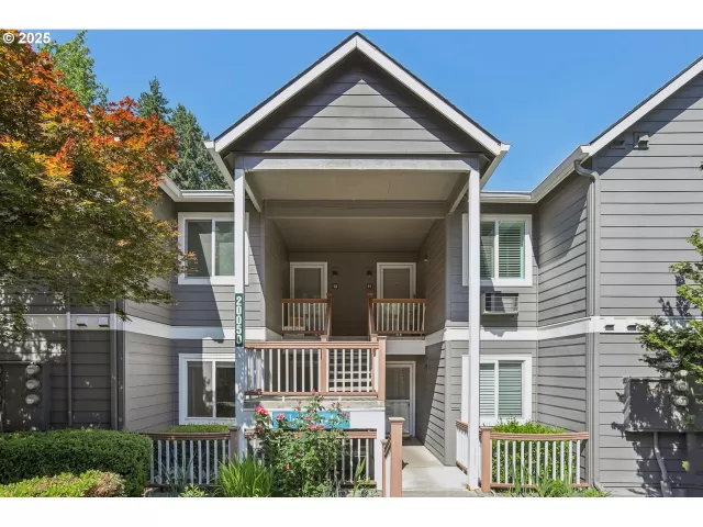 MLS: 590732000 Condo For Sale