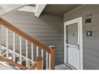 Photo #2: 590732000 Listing