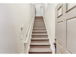 Photo #4: 590842117 Listing 