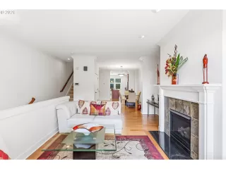 Photo #3: 590915241 Listing 