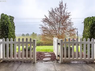 Photo #6: 591320199 Listing