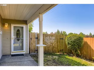 Photo #2: 591327053 Listing 