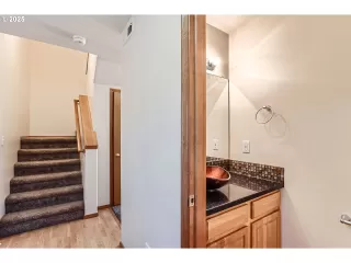 Photo #3: 591327053 Listing 