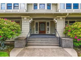 Photo #3: 591511136 Listing