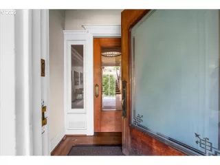 Photo #5: 591511136 Listing