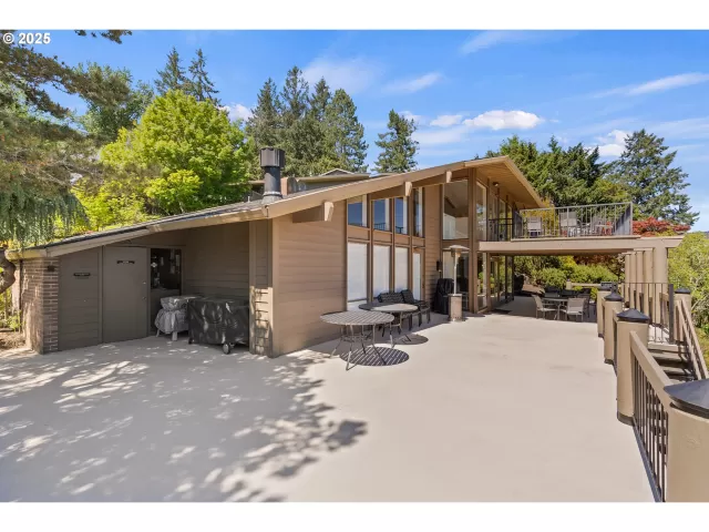 MLS: 591870590 Condo For Sale