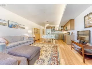 Photo #6: 591933738 Listing 