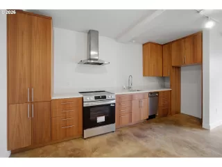 Photo #6: 592095800 Listing