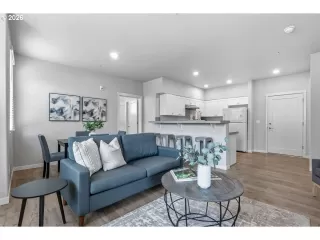 Photo #3: 592554528 Listing 