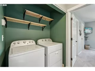 Photo #4: 592668460 Listing 