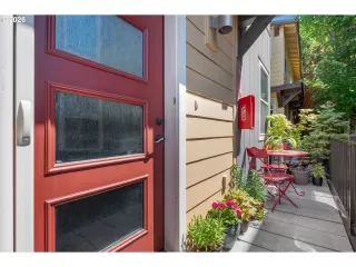 Photo #2: 592954354 Listing 