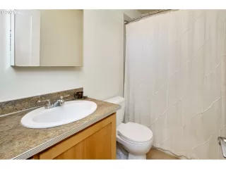 Photo #6: 593243525 Listing