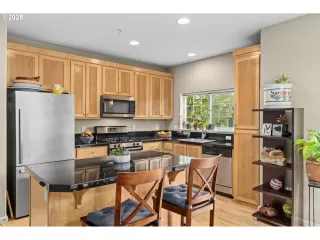 Photo #5: 593410102 Listing 