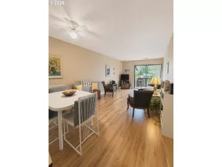 Photo #6: 594014007 Listing 