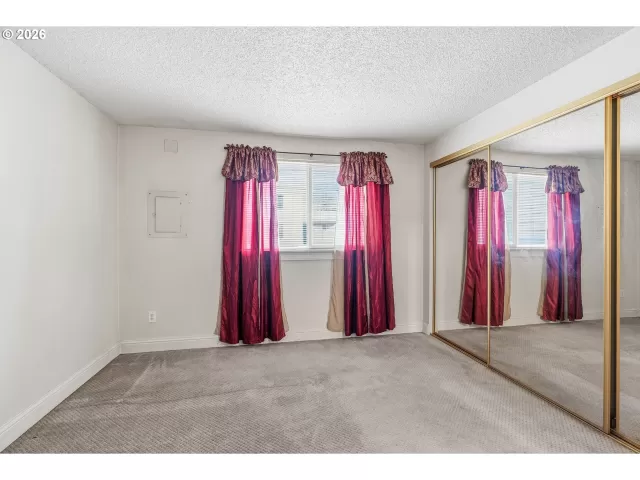 MLS: 594160036 Condo For Sale