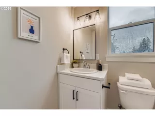 Photo #5: 594165602 Listing 