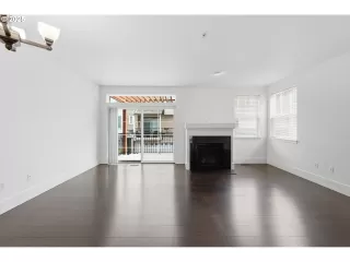 Photo #2: 594237049 Listing