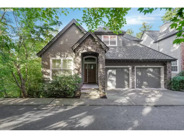 MLS: 594397664 Condo For Sale