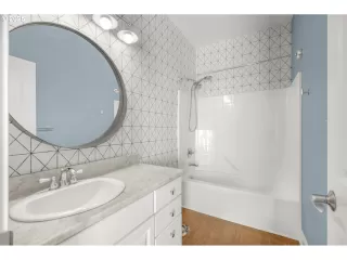 Photo #3: 594397664 Listing