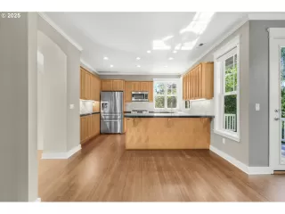 Photo #5: 594397664 Listing