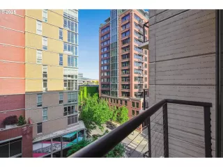 Photo #6: 594529046 Listing