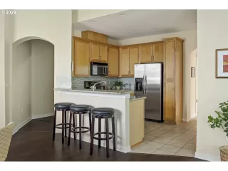 Photo #3: 594634910 Listing 