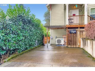 Photo #2: 594680178 Listing 