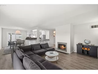 Photo #3: 595049212 Listing 