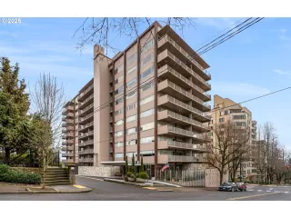 Photo #1: 595527471 Listing