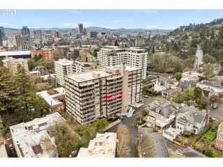 Photo #2: 595527471 Listing