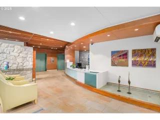 Photo #4: 595527471 Listing