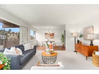 Photo #6: 595527471 Listing