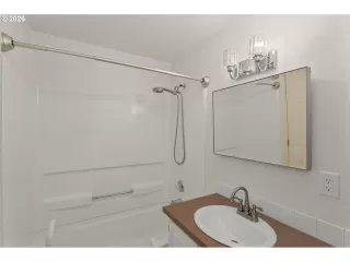 Photo #6: 595619148 Listing 