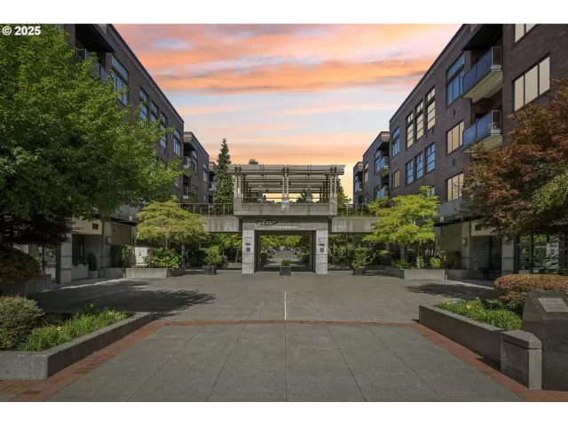 MLS: 595770428 Condo For Sale