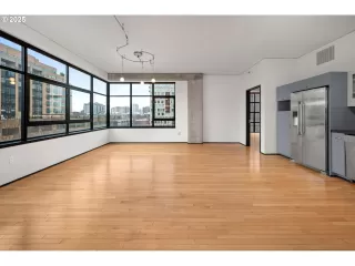 Photo #6: 596120655 Listing 