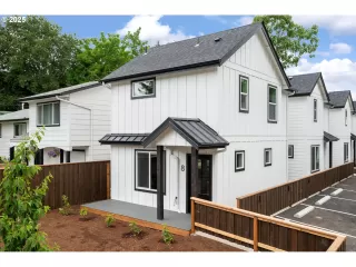 Photo #2: 596864159 Listing 