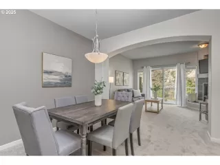 Photo #5: 597542787 Listing