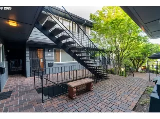 Photo #1: 597836531 Listing 