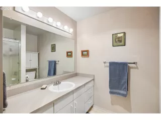 Photo #5: 598650929 Listing 